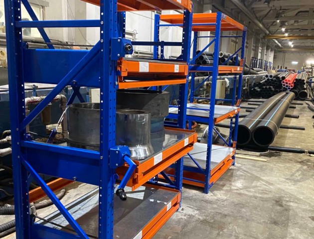 стеллажи с выдвижными полками